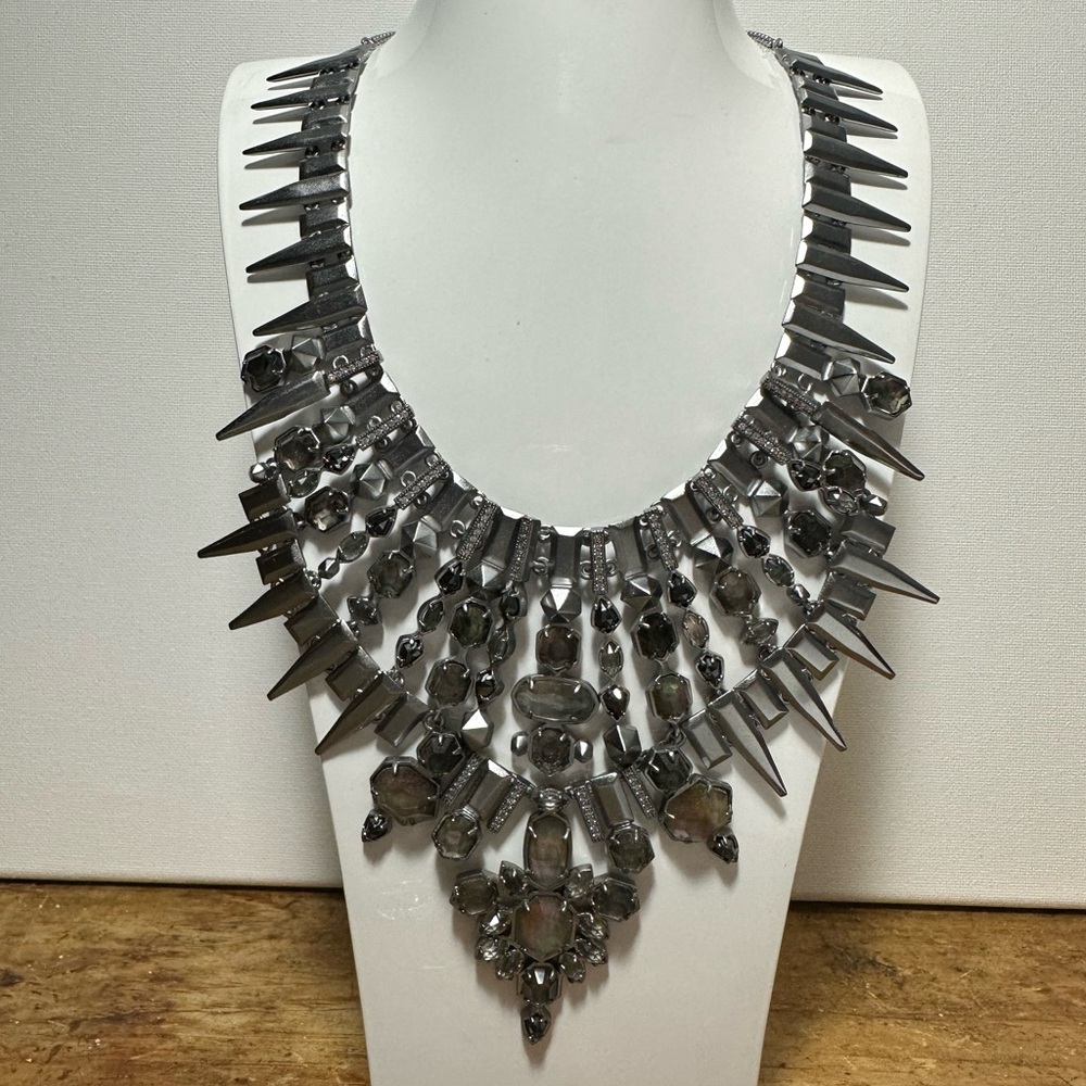 Seraphina, statement necklace